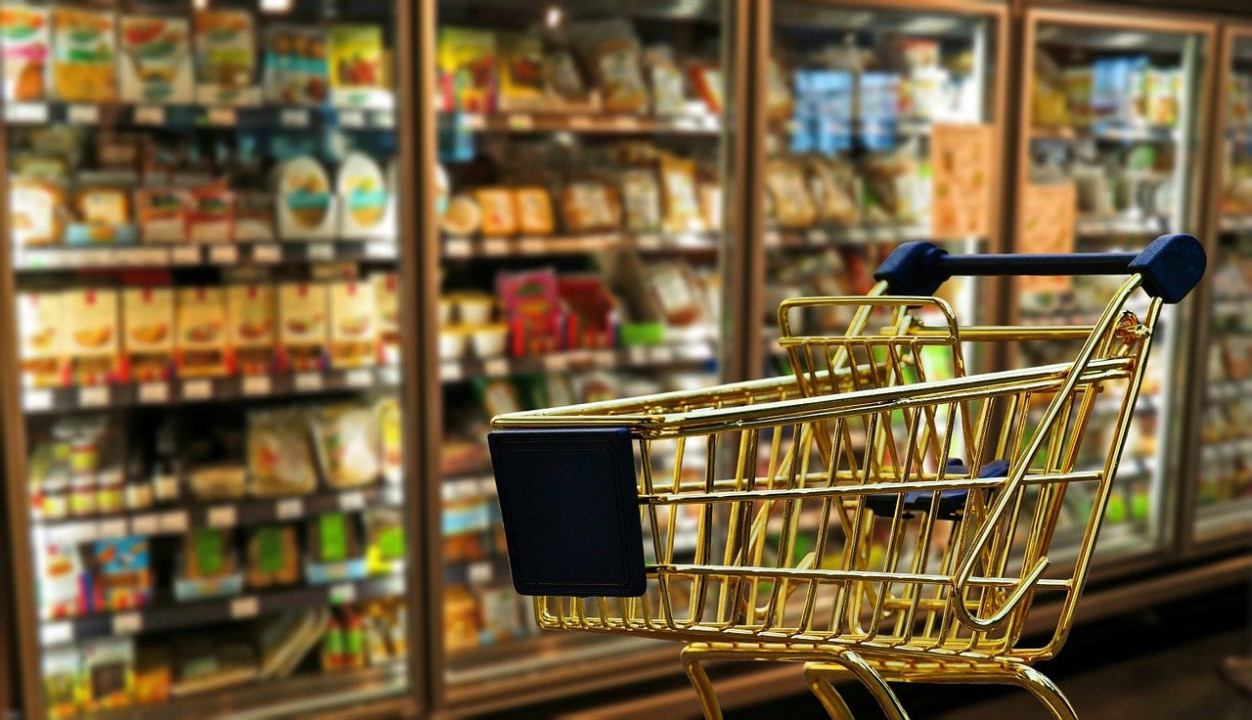 Foto/ supermarket korpa  supermarket Pixabay