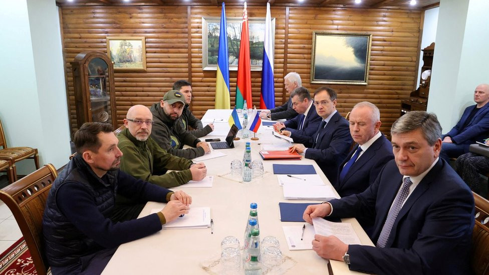 Zvaničnici Ukrajine i Rusije u Belorusiji (7.3.2022)