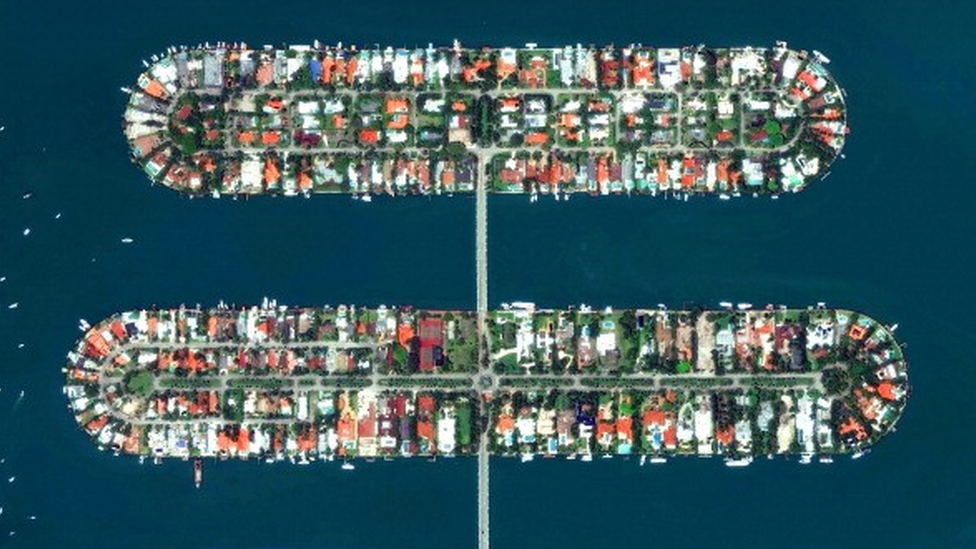 A satellite image of the Palm Island and Hibiscus Island in Miami Beach, Florida, US