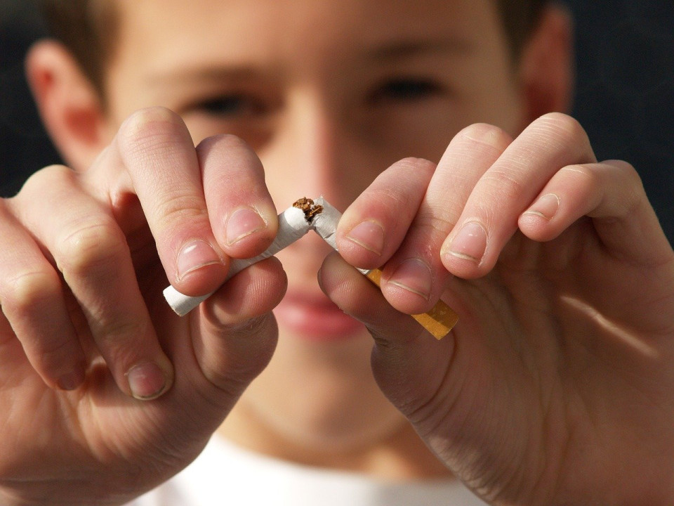 Foto/Ilustracija  Pixabay mladi bez cigarete

