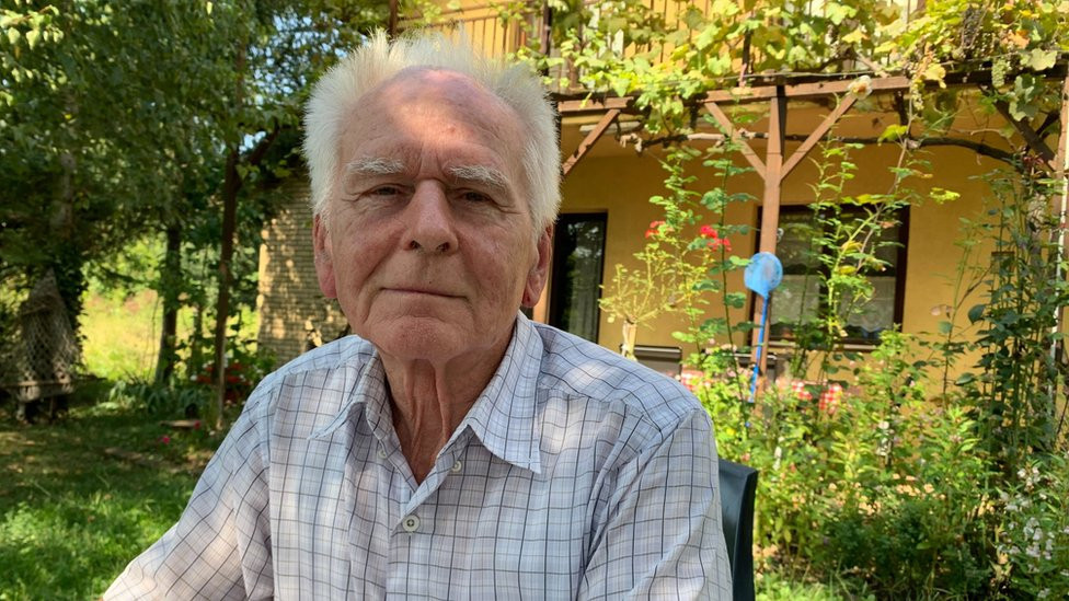 Pilot u penziji Rade Ljubinović poznavao je i pilota Žiku Maglića, a kopilot Nikola Vojvodić mu je bio drug i kolega sa obuke