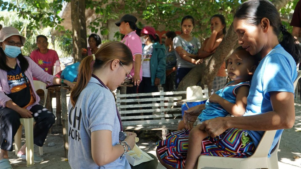 Dr Alena treats a boy with a hernia