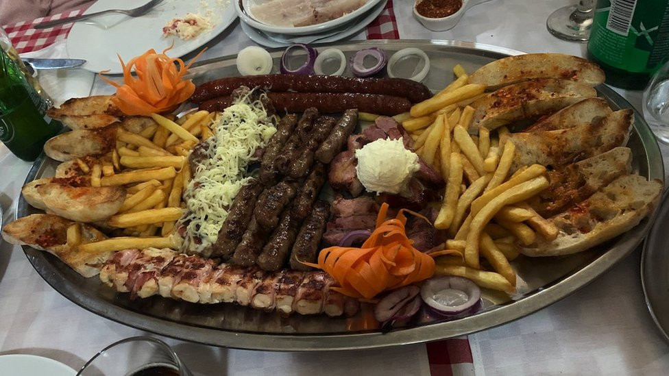 niški roštilj, niška kafana