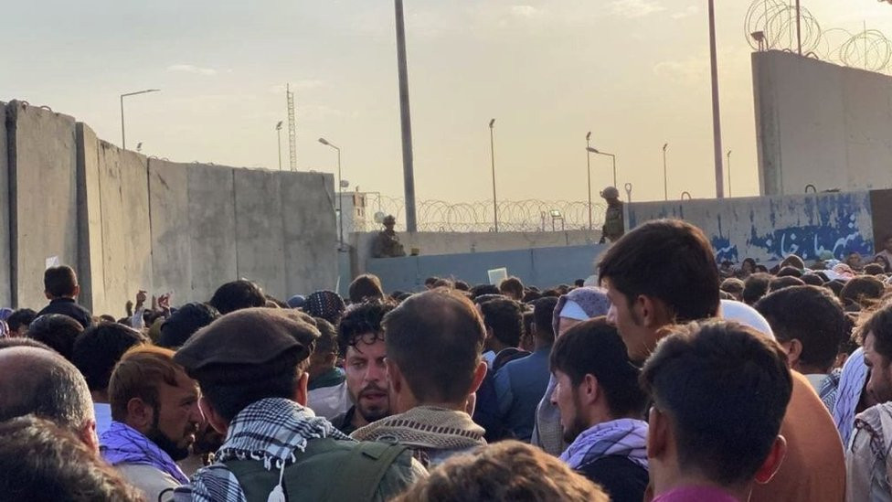 A mass of people outside Kabul airport in August 2021