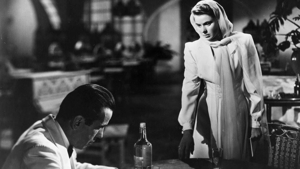 Oskarom ovenčana Kazablanka sa Hemfrijem Bogartom i Ingrid Bergman u glavnom ulogama je Vorner Brosov i smatra se jednim od najboljih filmova svih vremena