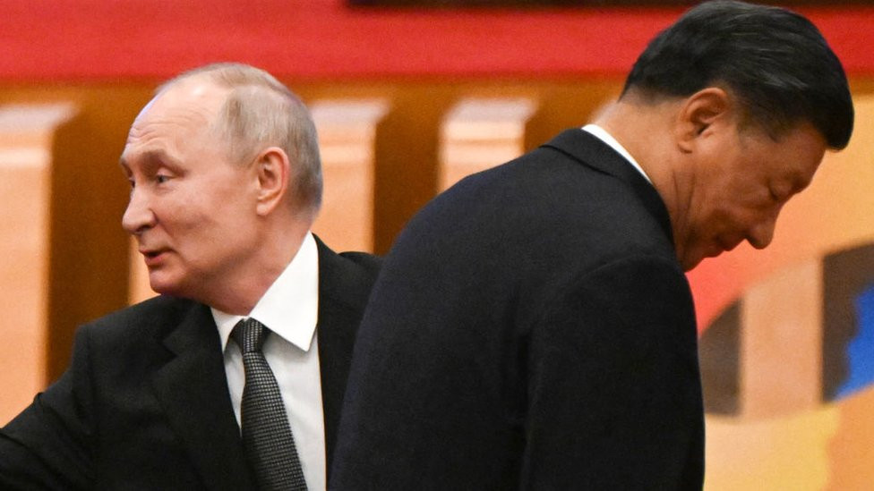 Kineski predsednik Si Đinping predsednik Rusije Vladimir Putin prisustvuju ceremoniji otvaranja trećeg Foruma za međunarodnu saradnju Pojas i put u Velikoj sali naroda u Pekingu 18. oktobra 2023. godine.