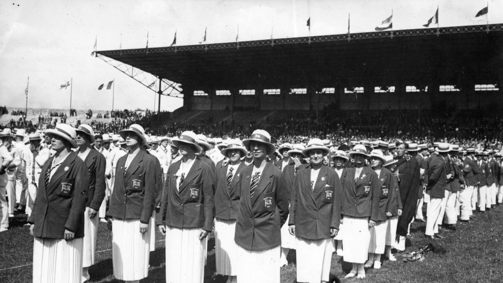 Britanski ženski tim na otvaranju Olimpijskih igara 1924.