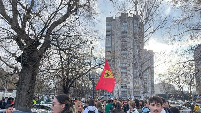 ferari zastava, zastava ferarija, studenti, studentski protest