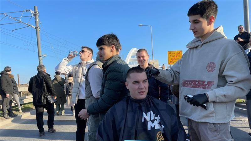 studenti, studentski protest, blokada mostova