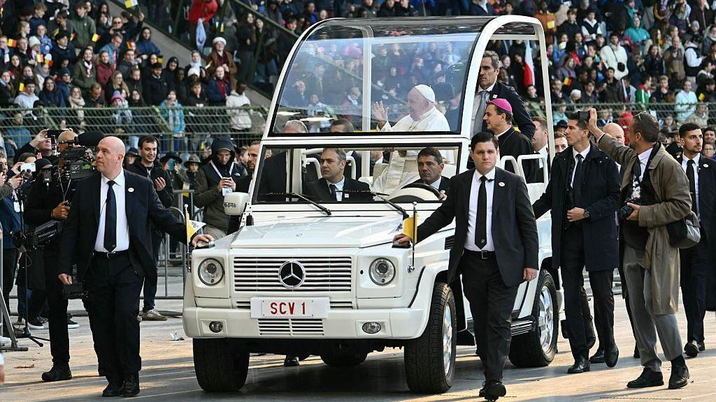 papa, papamobil