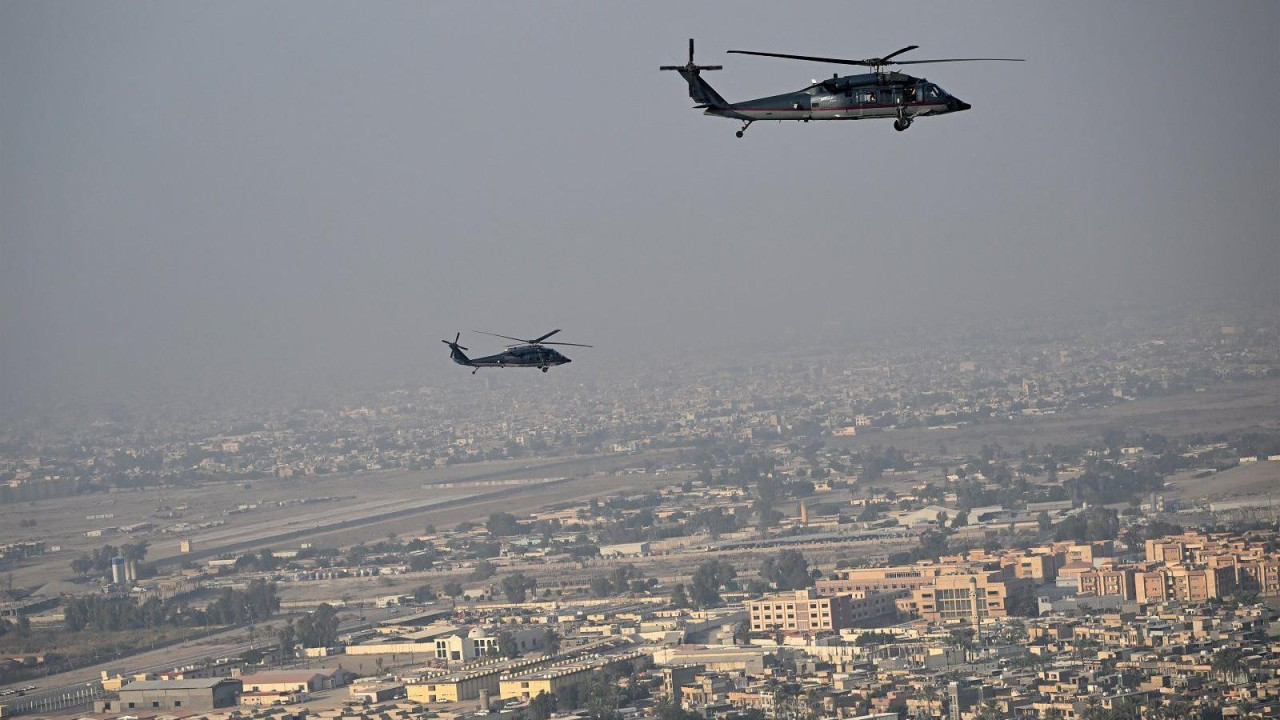 Američki helikopteri 'crni jastrebovi' iznad Bagdada, crni jastreb