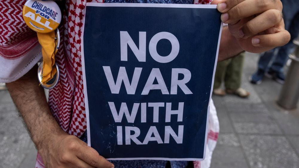 Protest protiv napada Izraela na Iran u Njujorku