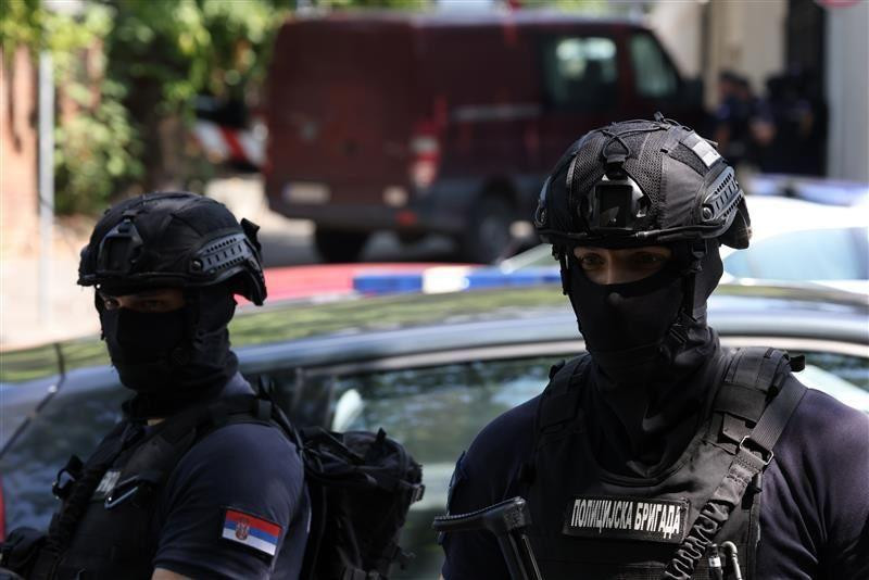 policija