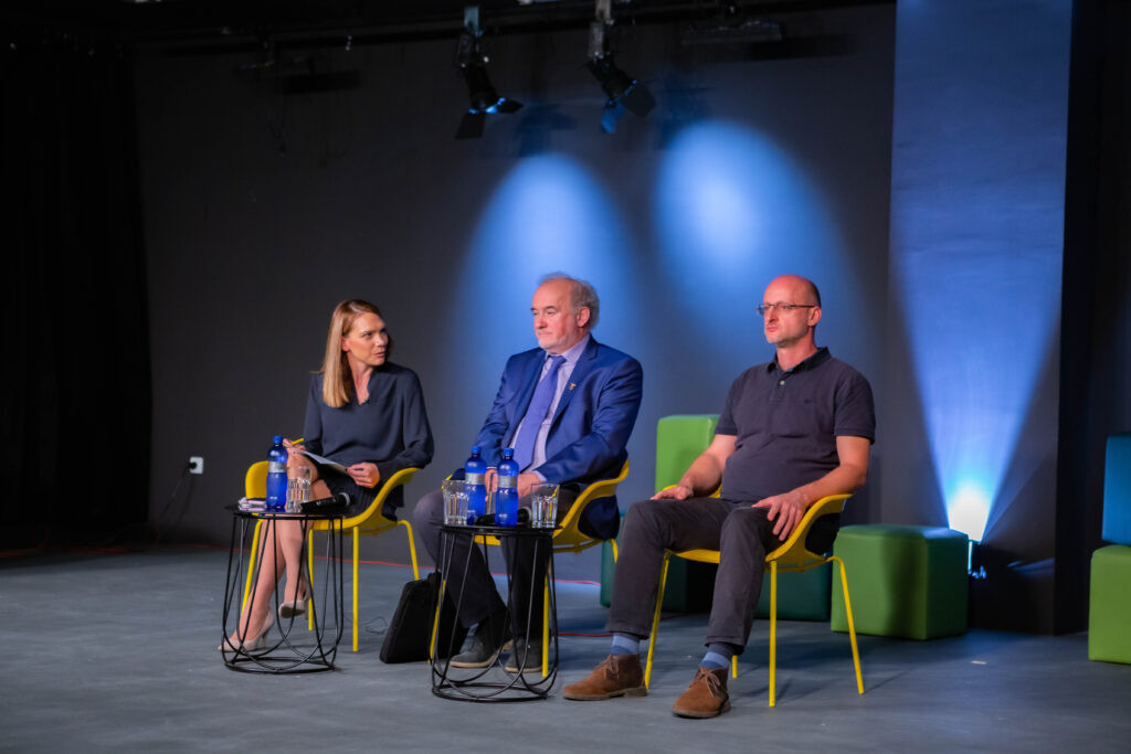 panel diskusija